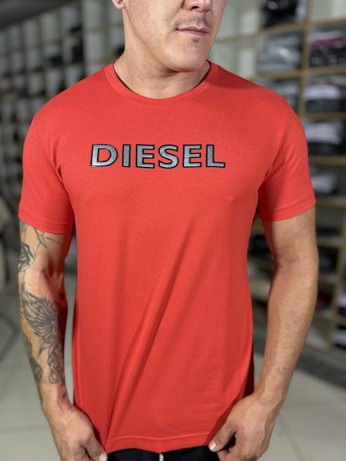 Camiseta DIESEL - Vermelha