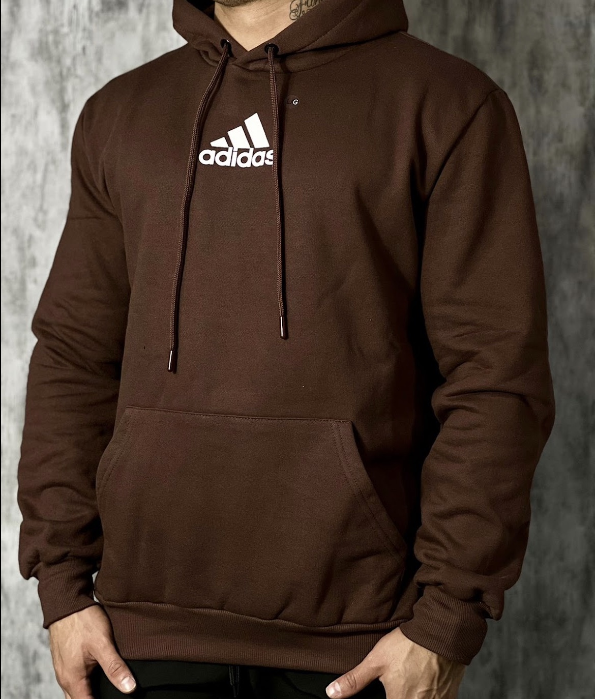 Moletom c/ capuz Adidas - Marrom escuro
